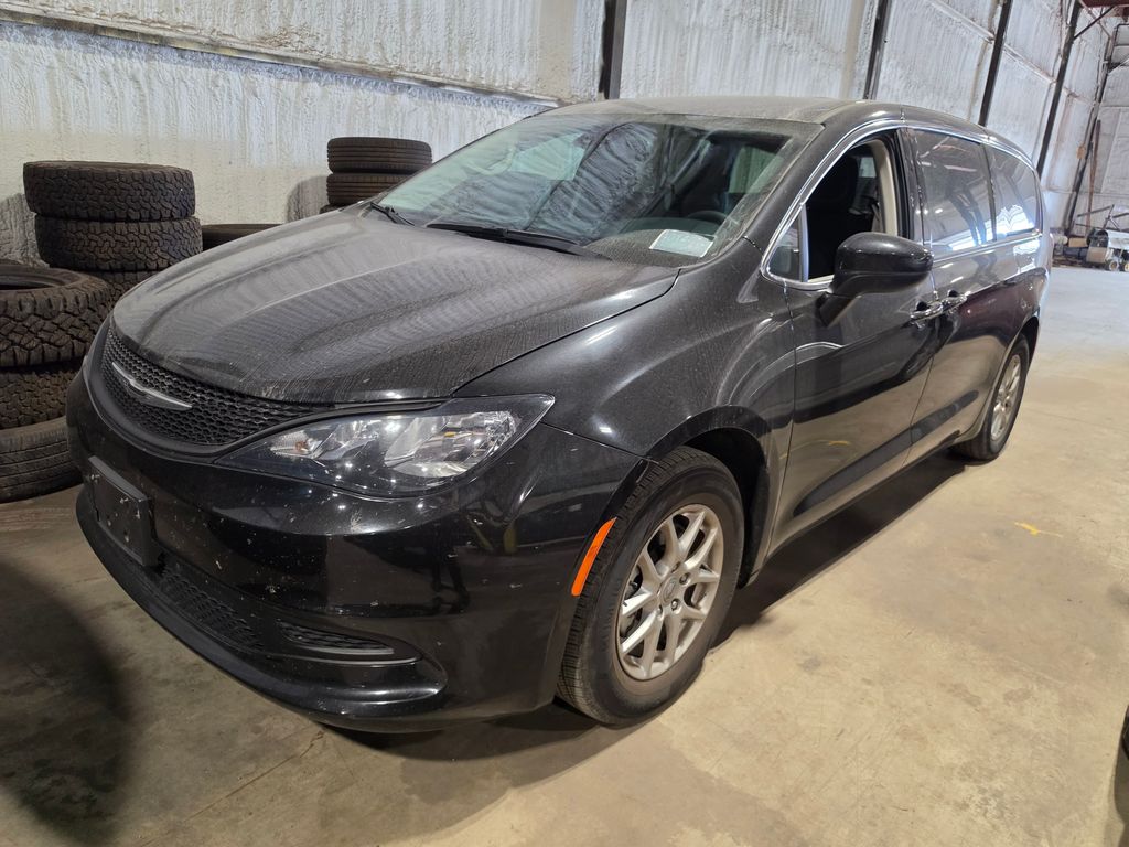 2023 Chrysler Voyager