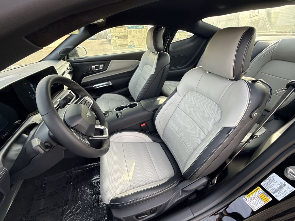 2025 Ford Mustang EcoBoost Premium Fastback - Photo 13