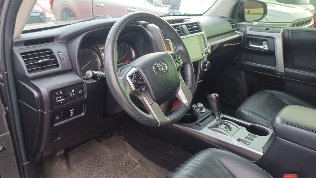 2021 Toyota 4Runner Limited photo 3