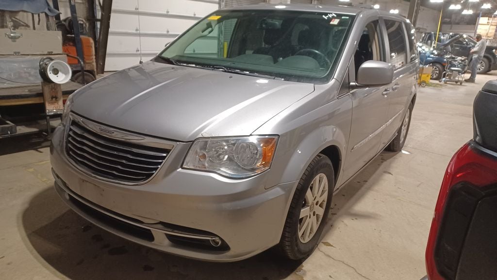 2016 Chrysler Town & Country