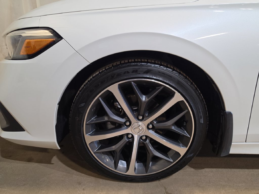 2024 Honda Civic Touring - Photo 19