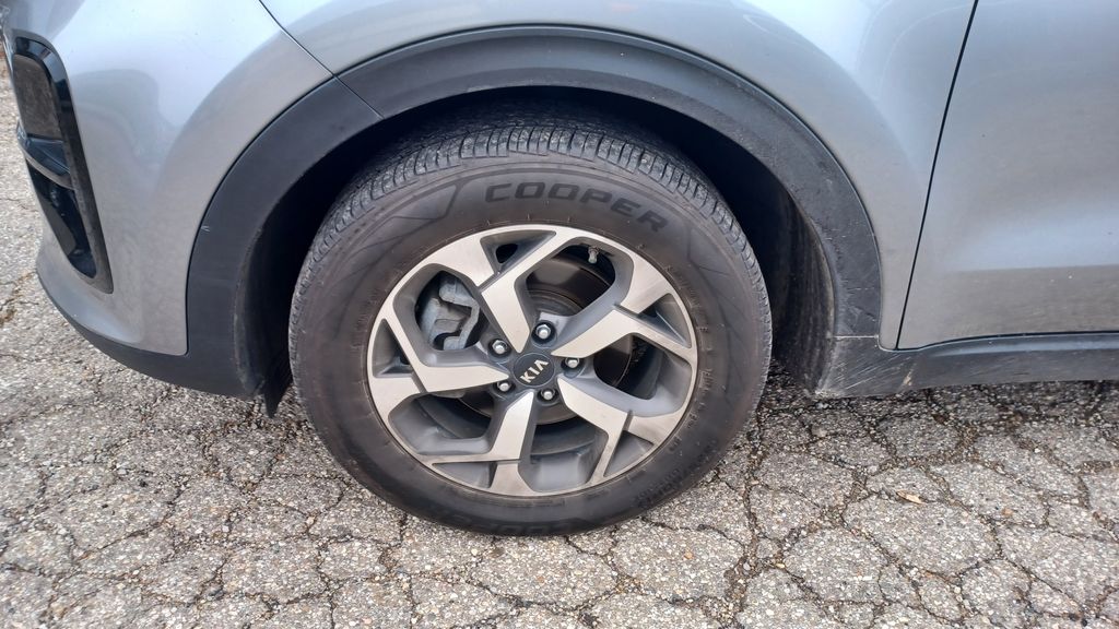 2020 Kia Sportage LX photo 3