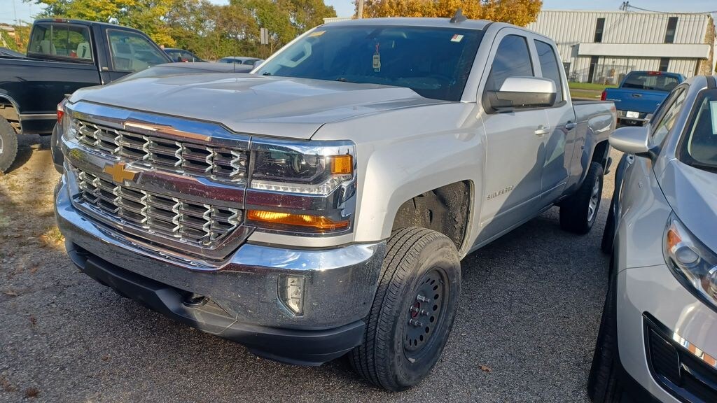 Used 2017 Chevrolet Silverado 1500 LT Truck