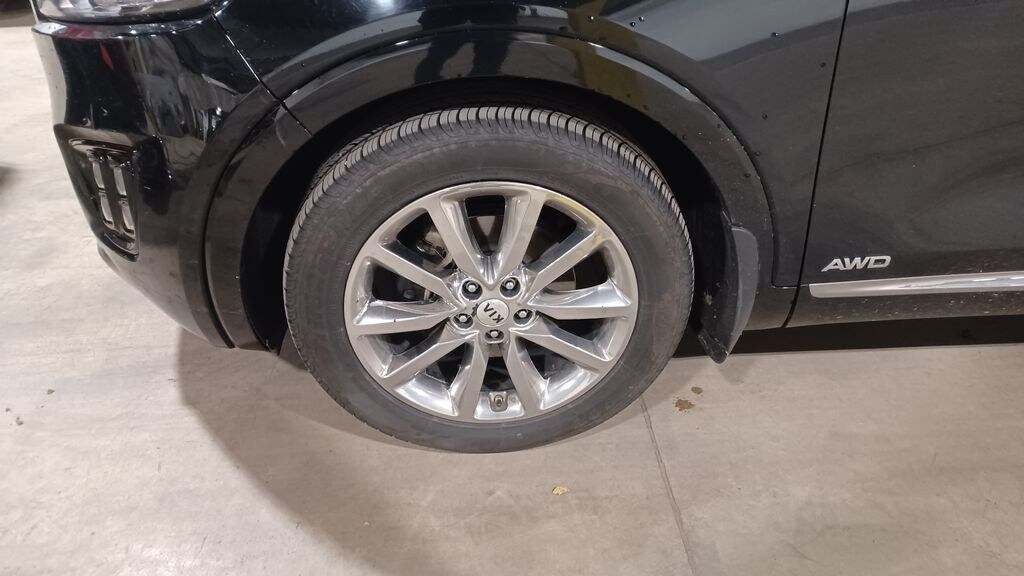 Used 2017 Kia Sorento SX Limited SUV