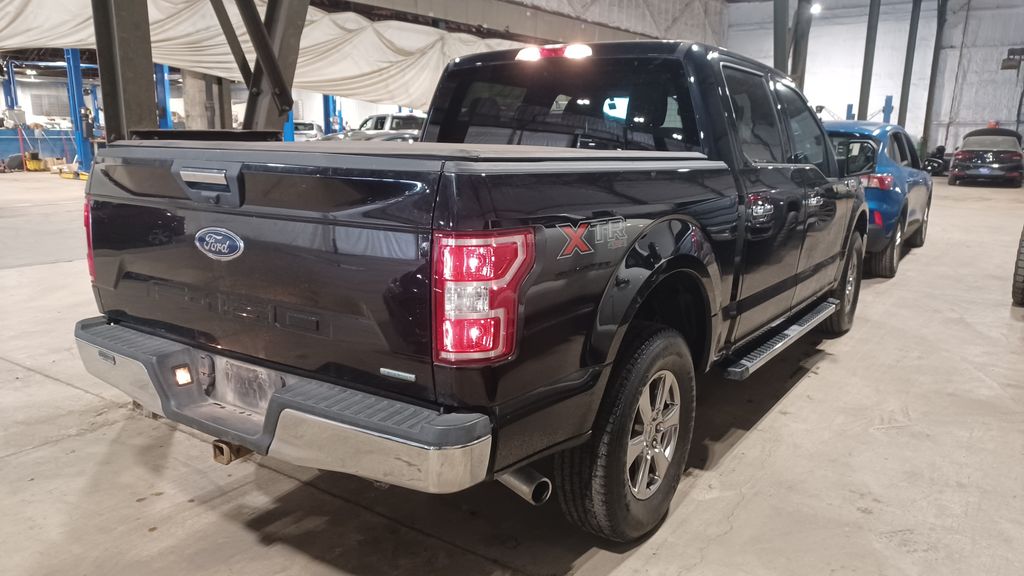 2019 Ford F-150 XLT photo 2