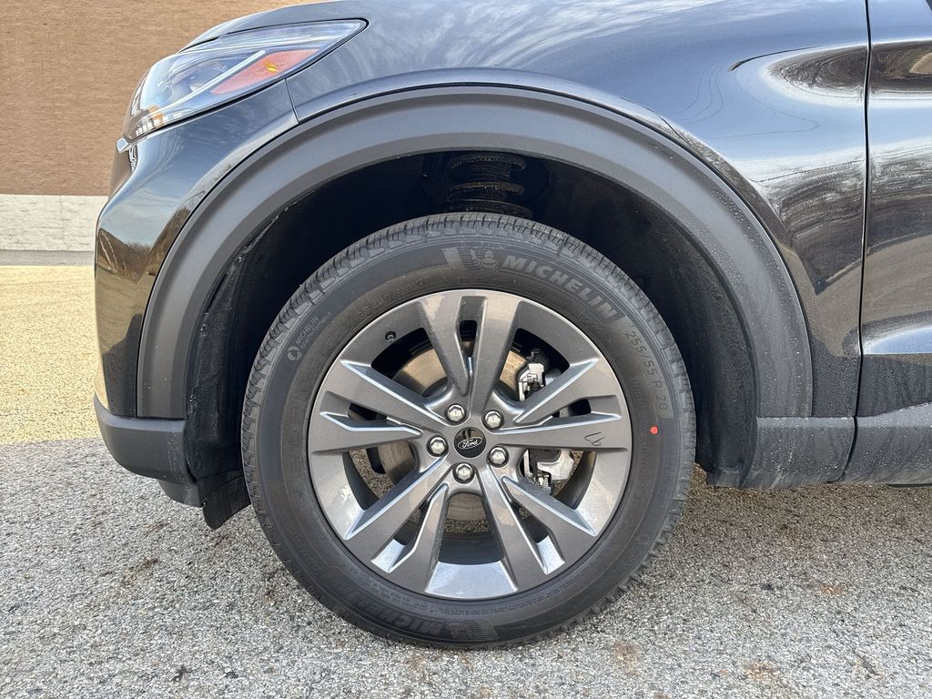 2026 Ford Explorer Active - Photo 19