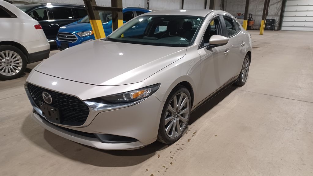 2023 Mazda Mazda3 Select's photo