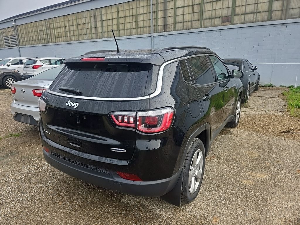 Used 2018 Jeep Compass Latitude SUV