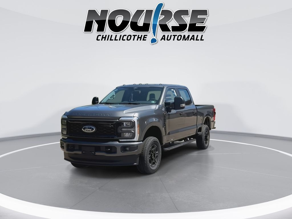 New 2026 Ford F-350 XL Truck Crew Cab