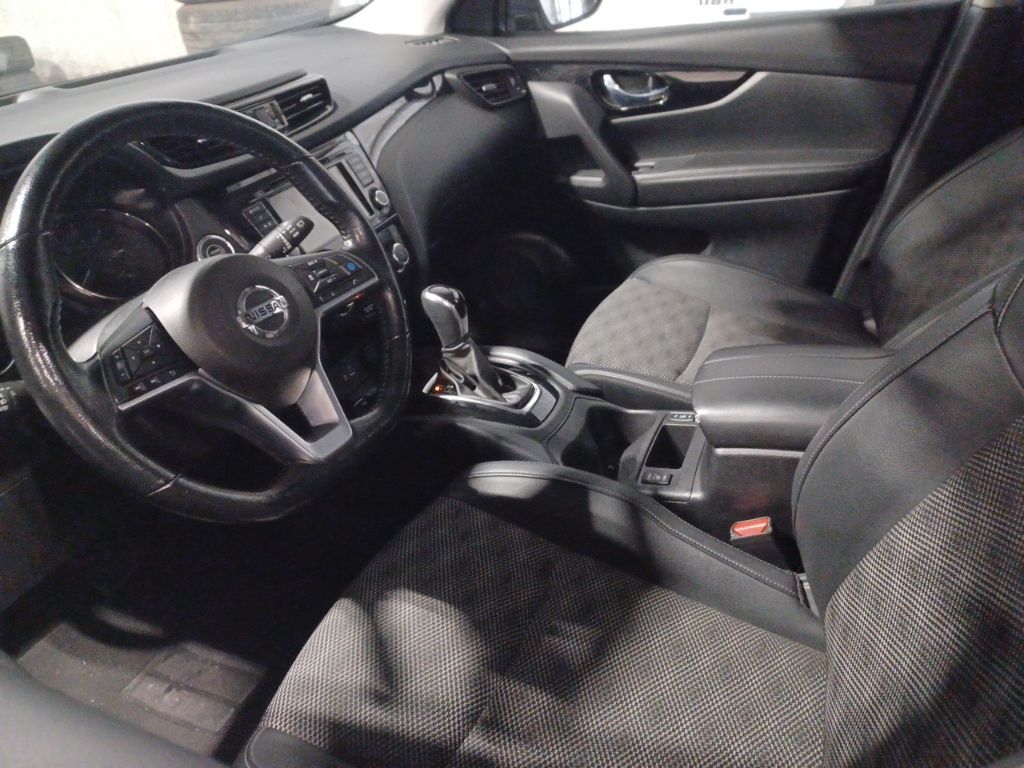2022 Nissan Rogue Sport SV photo 3