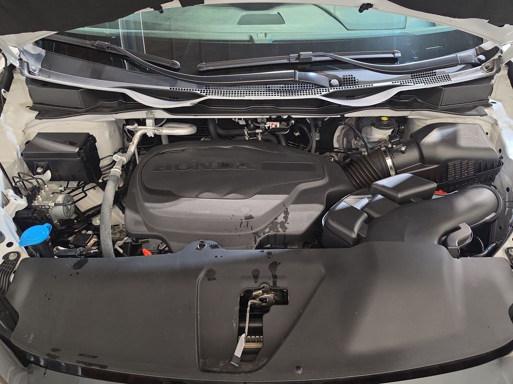 2025 Honda Odyssey Touring - Photo 18