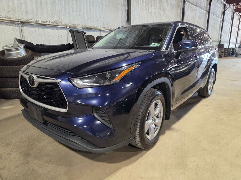 Used 2022 Toyota Highlander L SUV