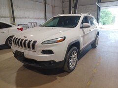 2017 Jeep Cherokee Latitude SUV 1C4PJMCS3HW618308