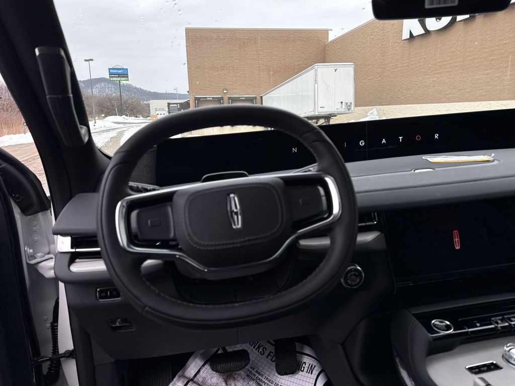 2025 Lincoln Navigator Reserve L - Photo 11