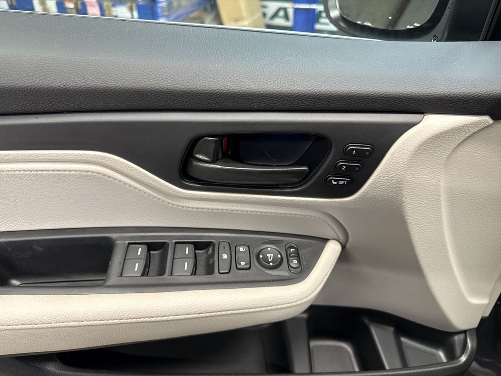 2026 Honda Odyssey EX-L - Photo 15