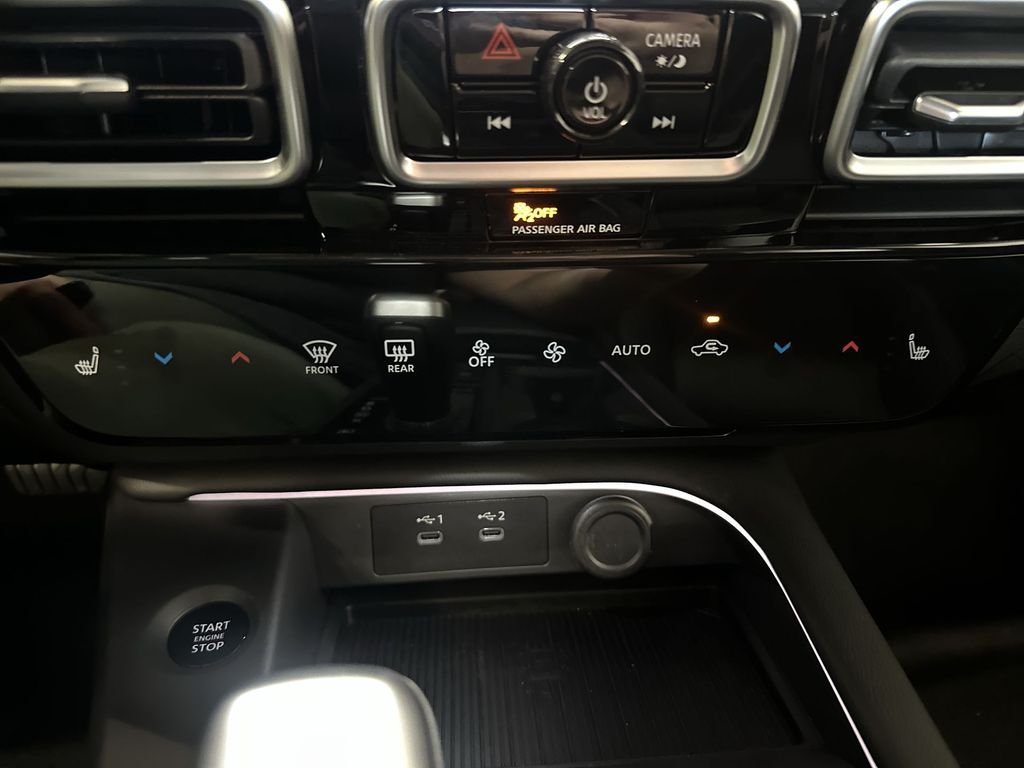 2026 Nissan Sentra SR - Photo 17