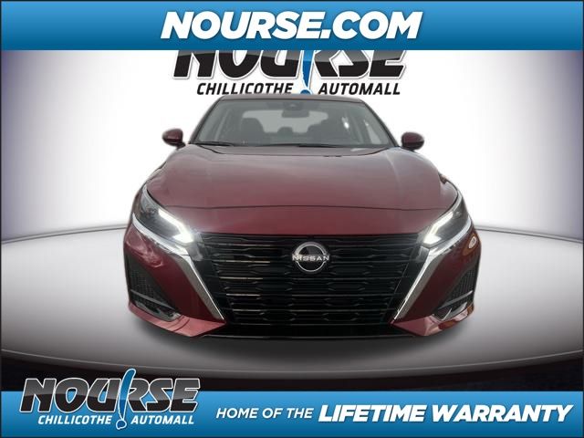 2025 Nissan Altima 2.5 SL photo 2