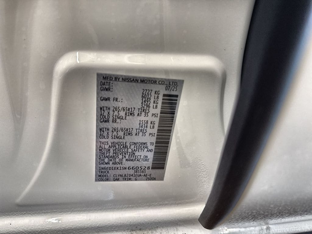 2025 Nissan Frontier SV - Photo 25