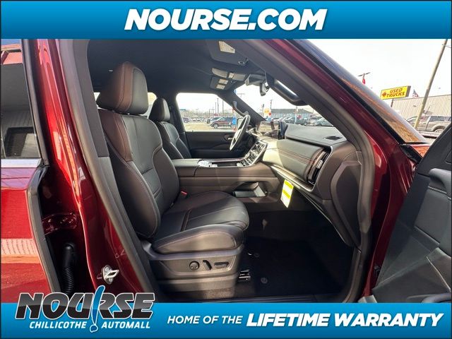 2025 Nissan Armada SL - Photo 14