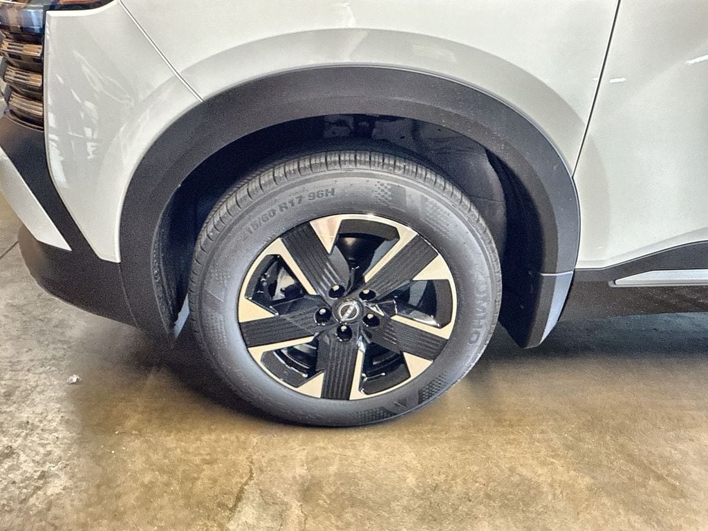 2025 Nissan Kicks SV AWD - Photo 19