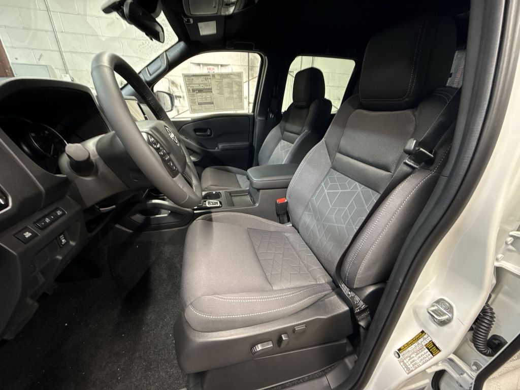2026 Nissan Frontier SV - Photo 13
