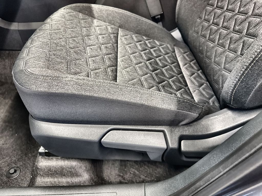2026 Nissan KICKS SV AWD - Photo 14
