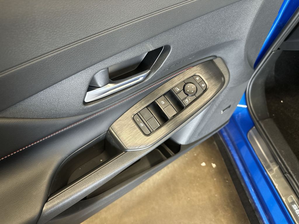 2026 Nissan Sentra SR - Photo 15
