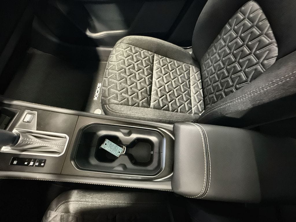 2025 Nissan Kicks SV AWD - Photo 22