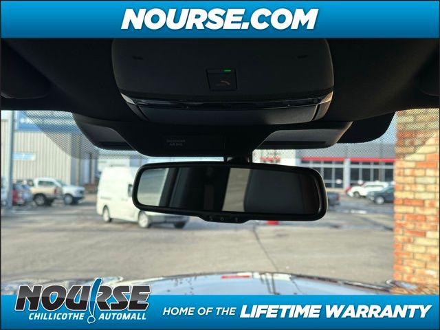 2025 Nissan Armada SL - Photo 18
