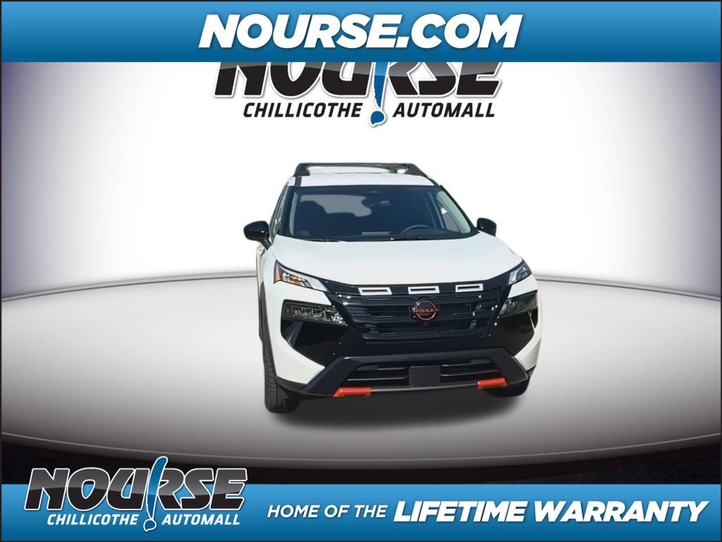 2026 Nissan Rogue SV photo 3