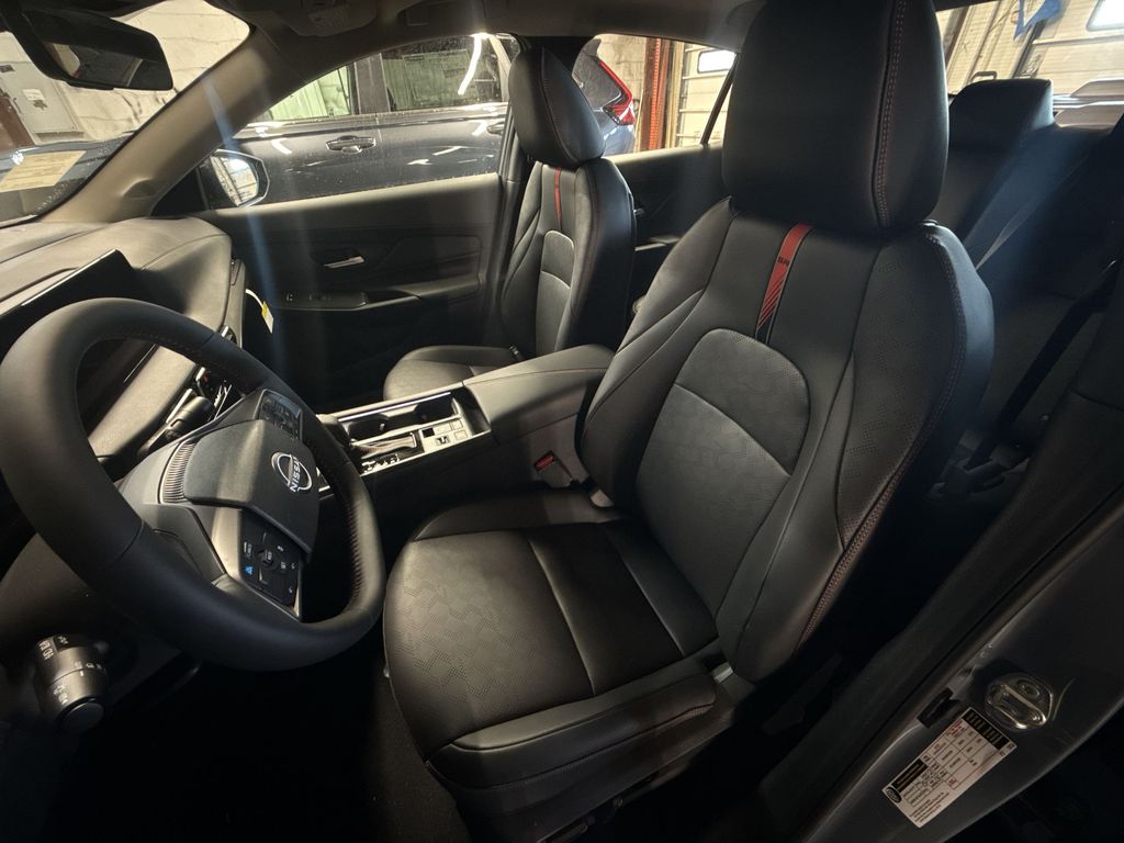 2026 Nissan Sentra SR - Photo 13