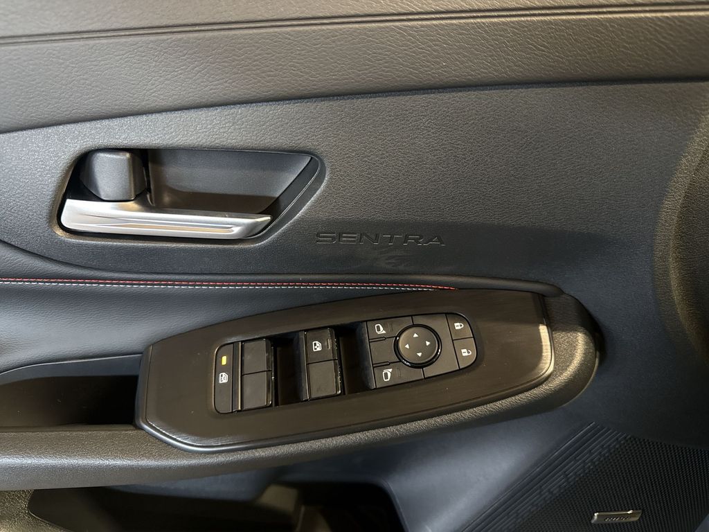 2026 Nissan Sentra SR - Photo 15