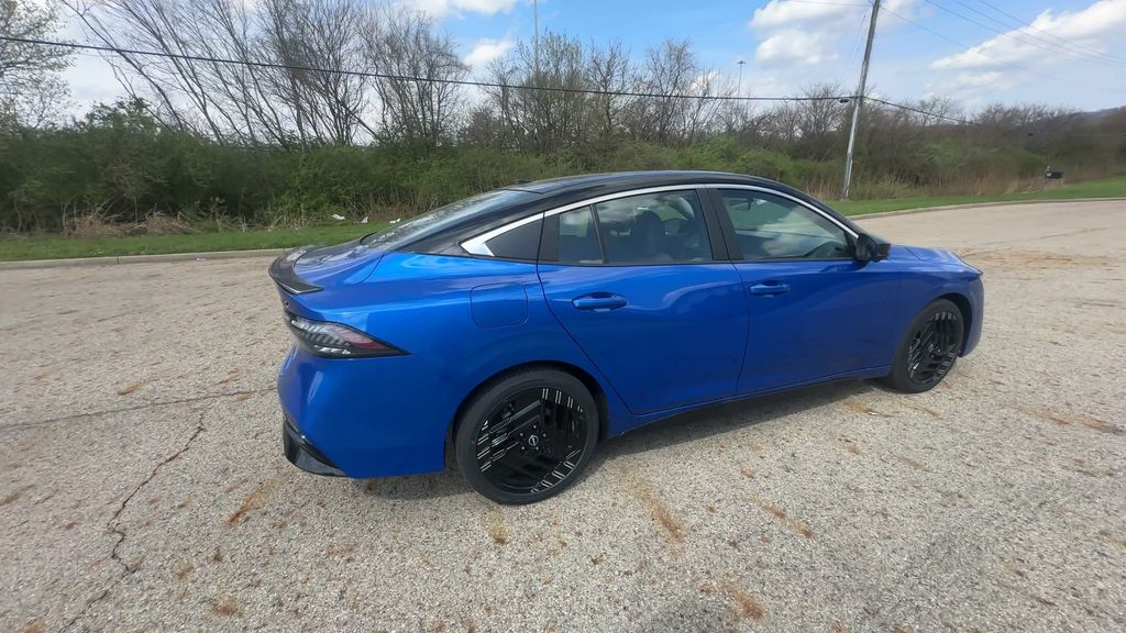 2026 Nissan Sentra SR - Photo 8