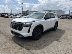 2026 Nissan Pathfinder SL SUV