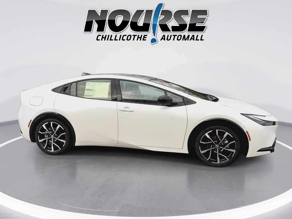 2026 Toyota Prius Plug-in Hybrid XSE Premium - Photo 9