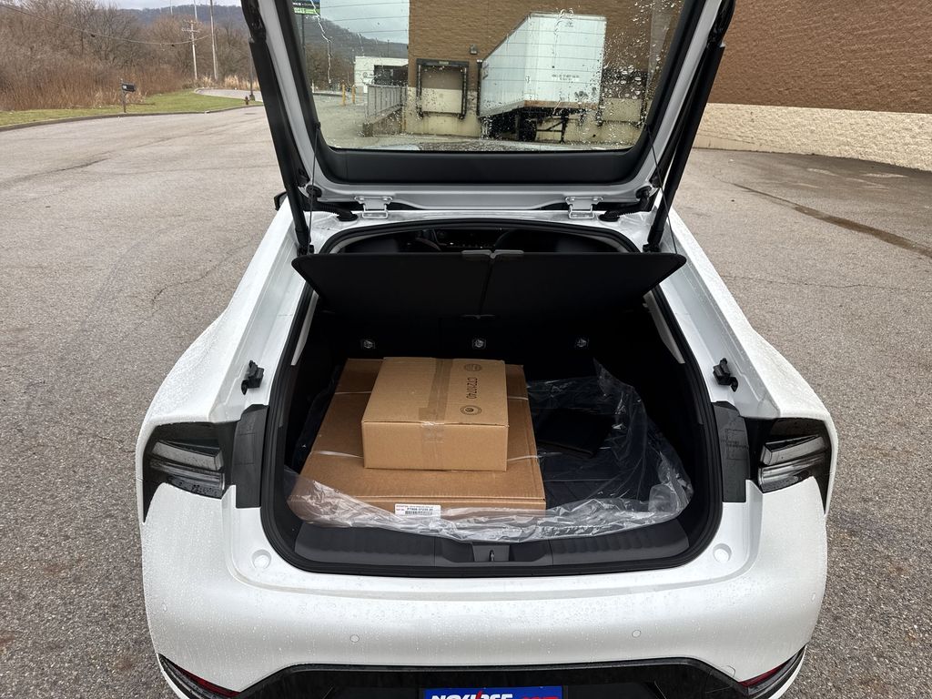 2026 Toyota Prius Plug-in Hybrid XSE Premium - Photo 27