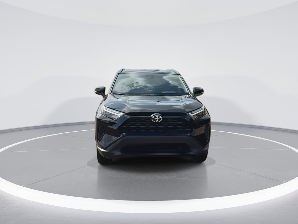 2025 Toyota RAV4 Hybrid LE photo 3