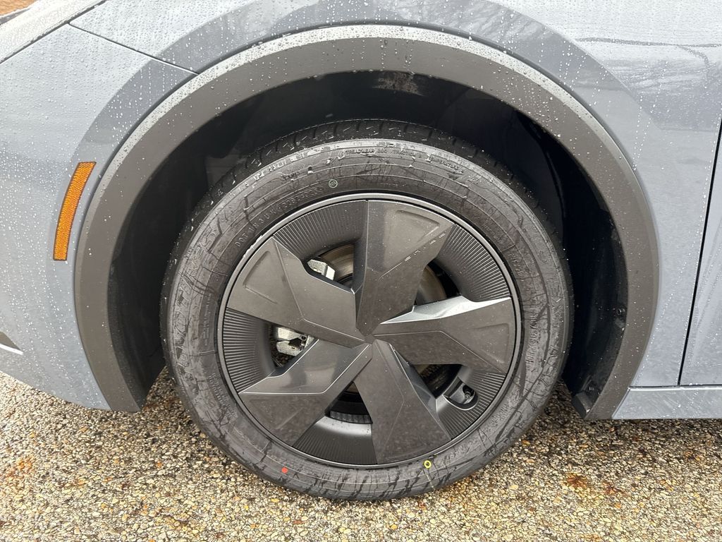 2026 Toyota Prius LE - Photo 24