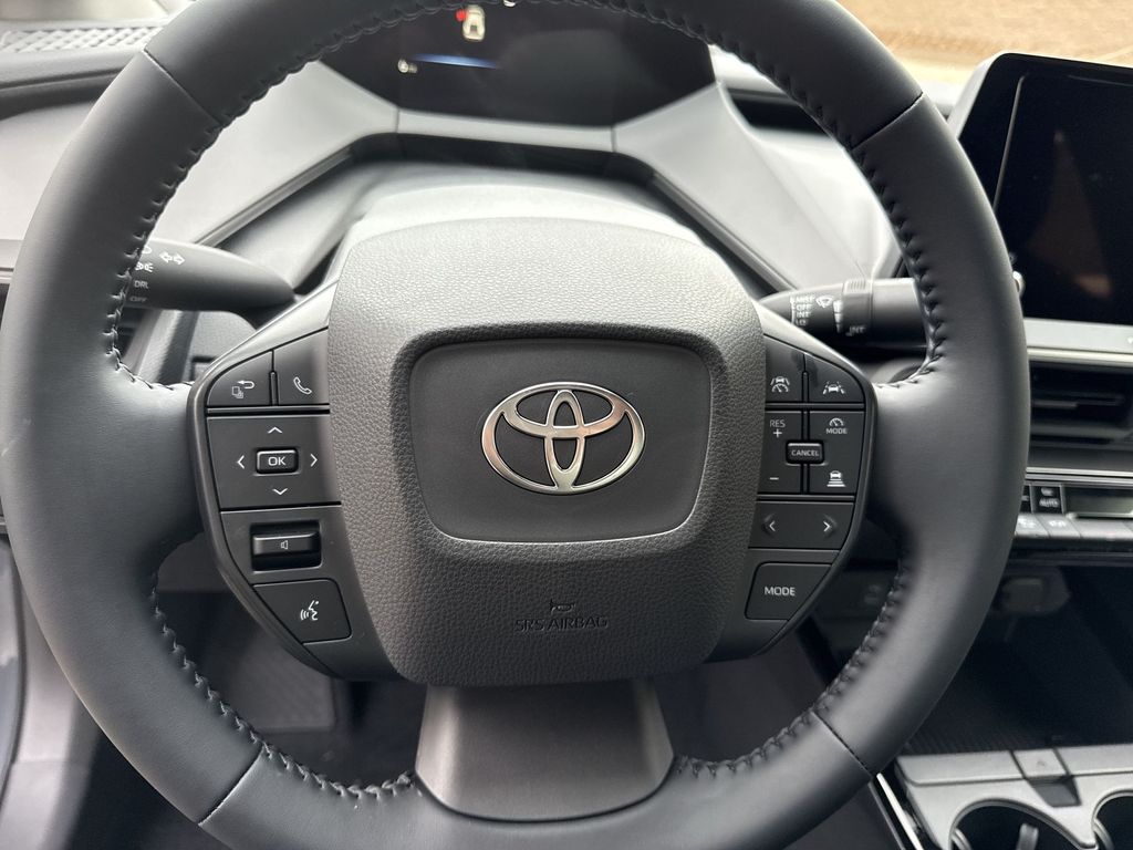 2026 Toyota Prius LE - Photo 17