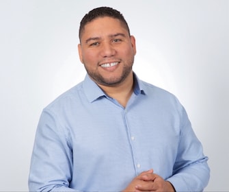 Staff member Hans Batista Castro from b820ae708ff6