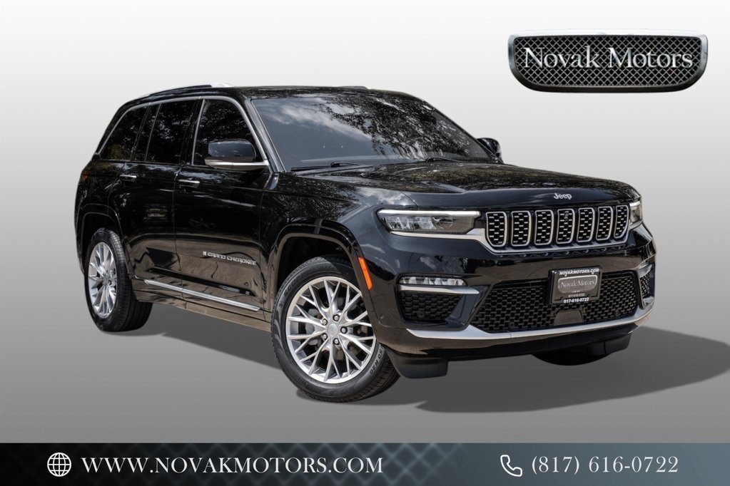 2022 Jeep Grand Cherokee Summit's photo