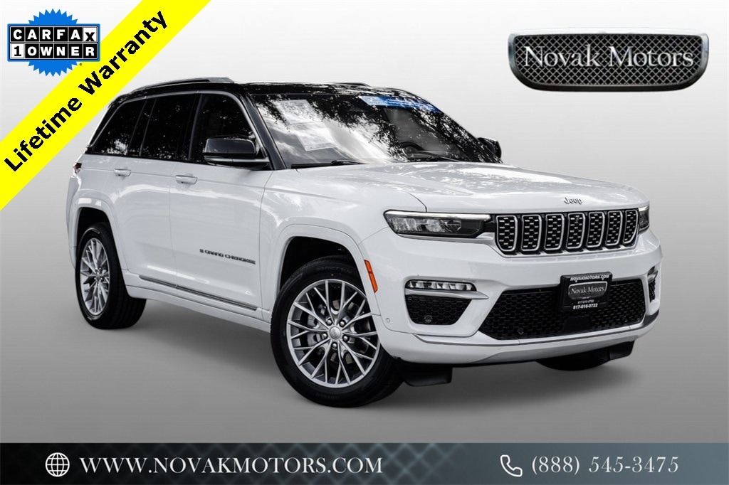 2022 Jeep Grand Cherokee Summit's photo