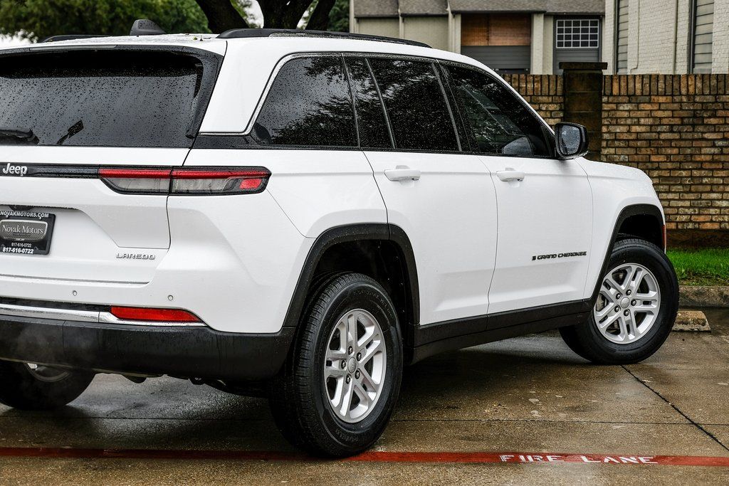 2023 Jeep Grand Cherokee Laredo - Photo 18