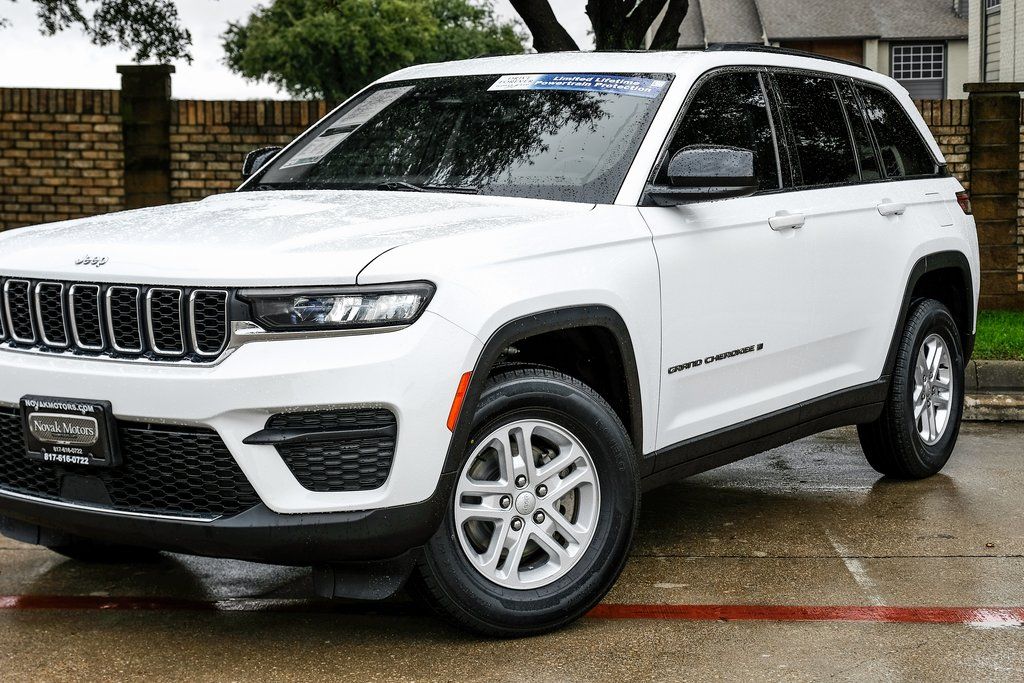 2023 Jeep Grand Cherokee Laredo - Photo 14