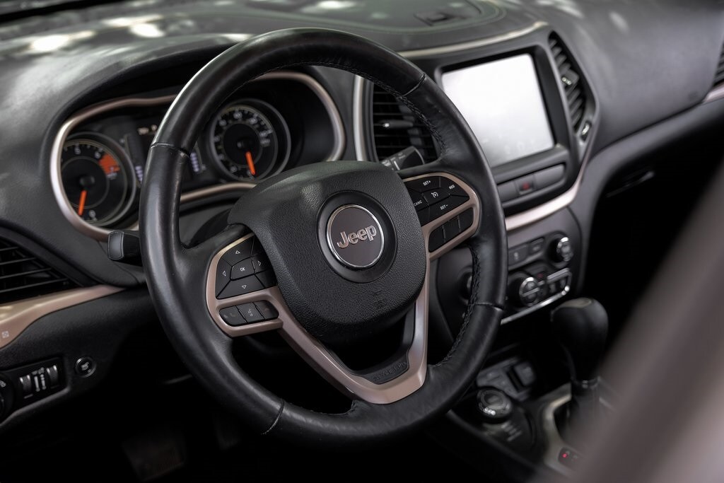 2017 Jeep Cherokee Latitude photo 3