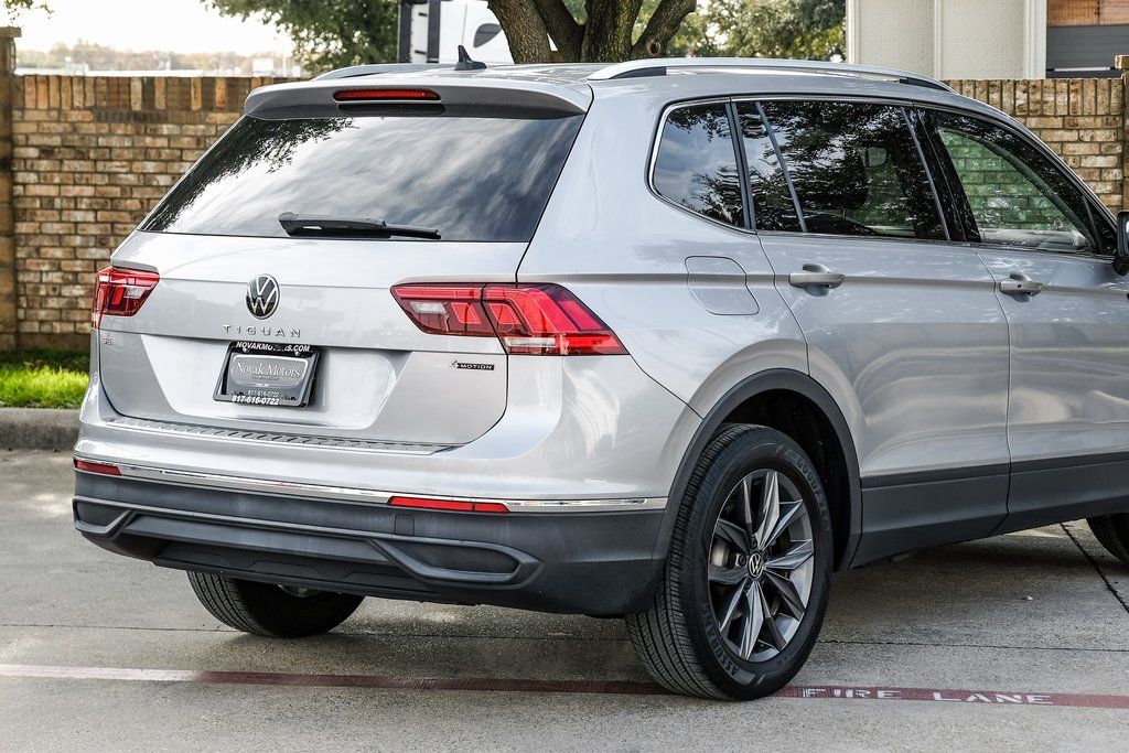 2022 Volkswagen Tiguan SE - Photo 16