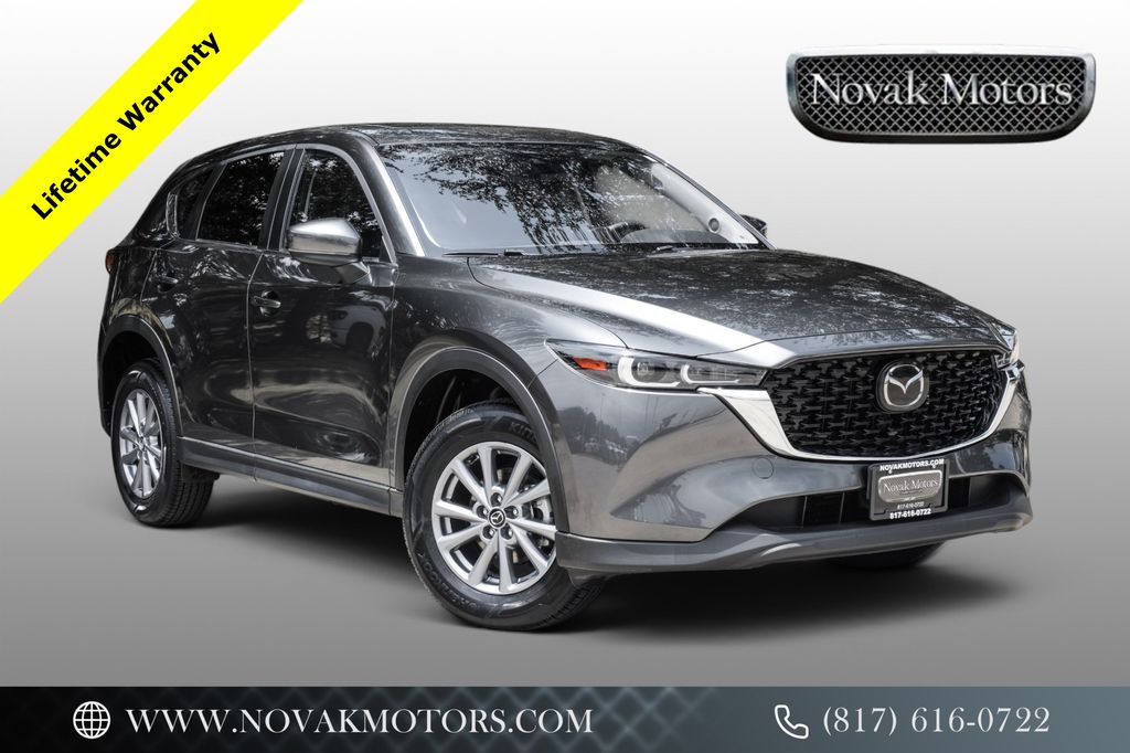 2023 Mazda CX-5 S Preferred package Auto AWD's photo