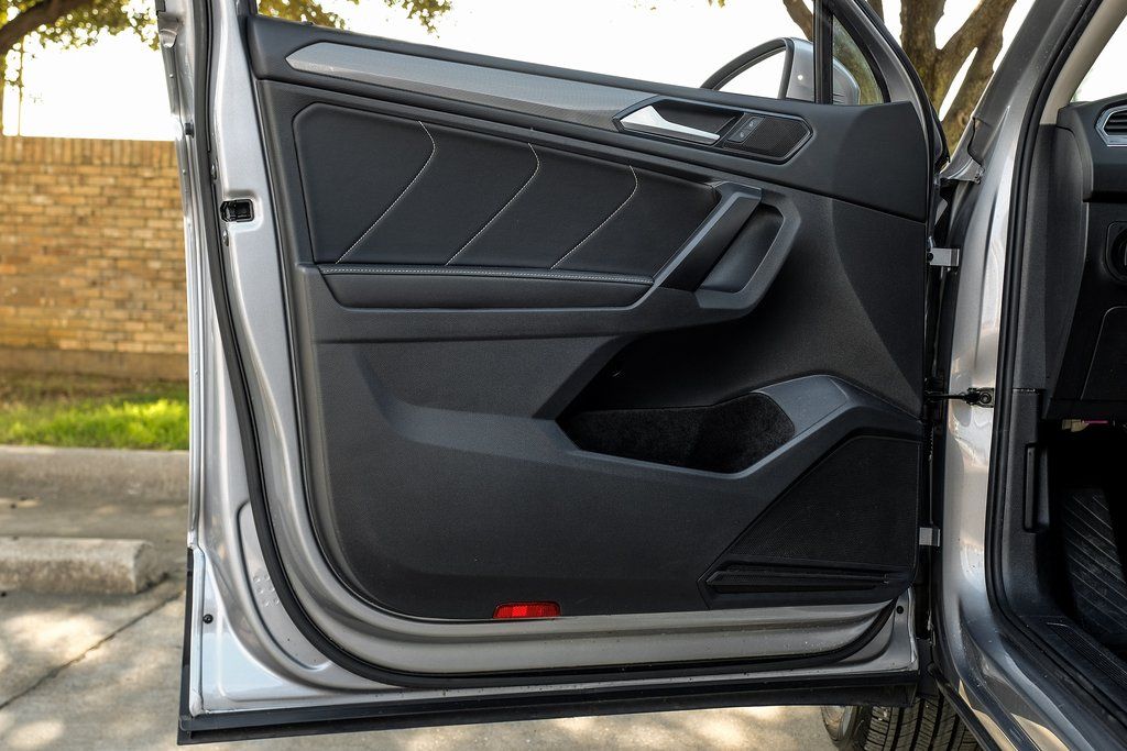 2022 Volkswagen Tiguan SE - Photo 56
