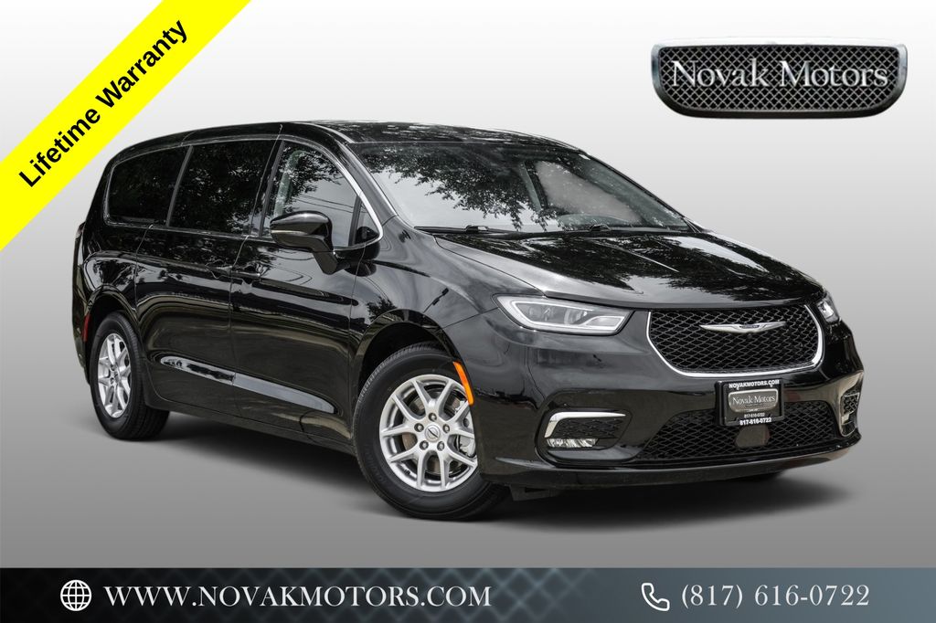 2024 Chrysler Pacifica