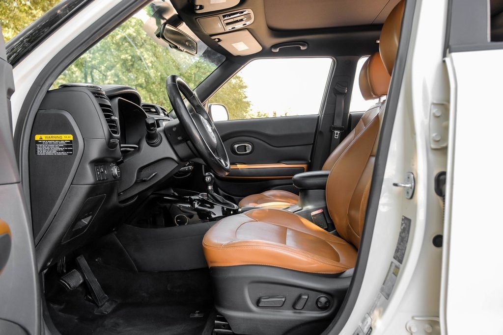 Used 2015 Kia Soul Exclaim Hatchback